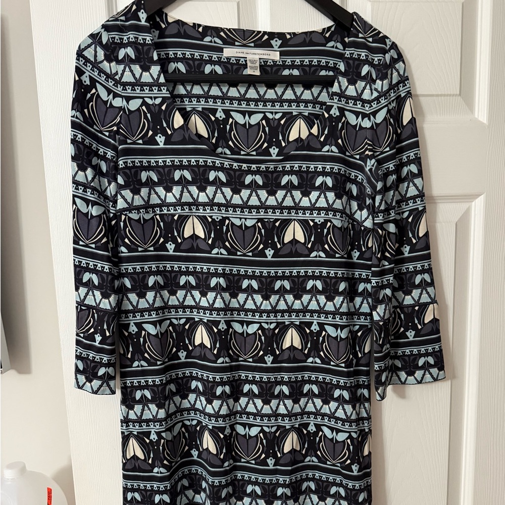 Diane Von Furstenberg Silk Dress, size 12
